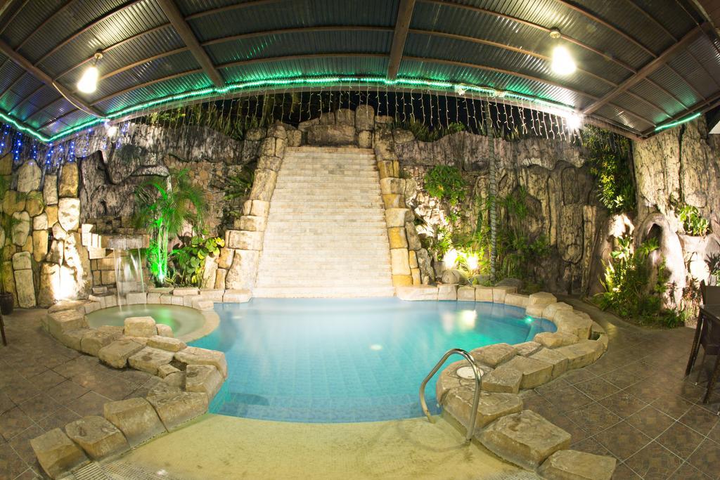 Hotel Goldenfield Kundutel Bacolod Exterior foto