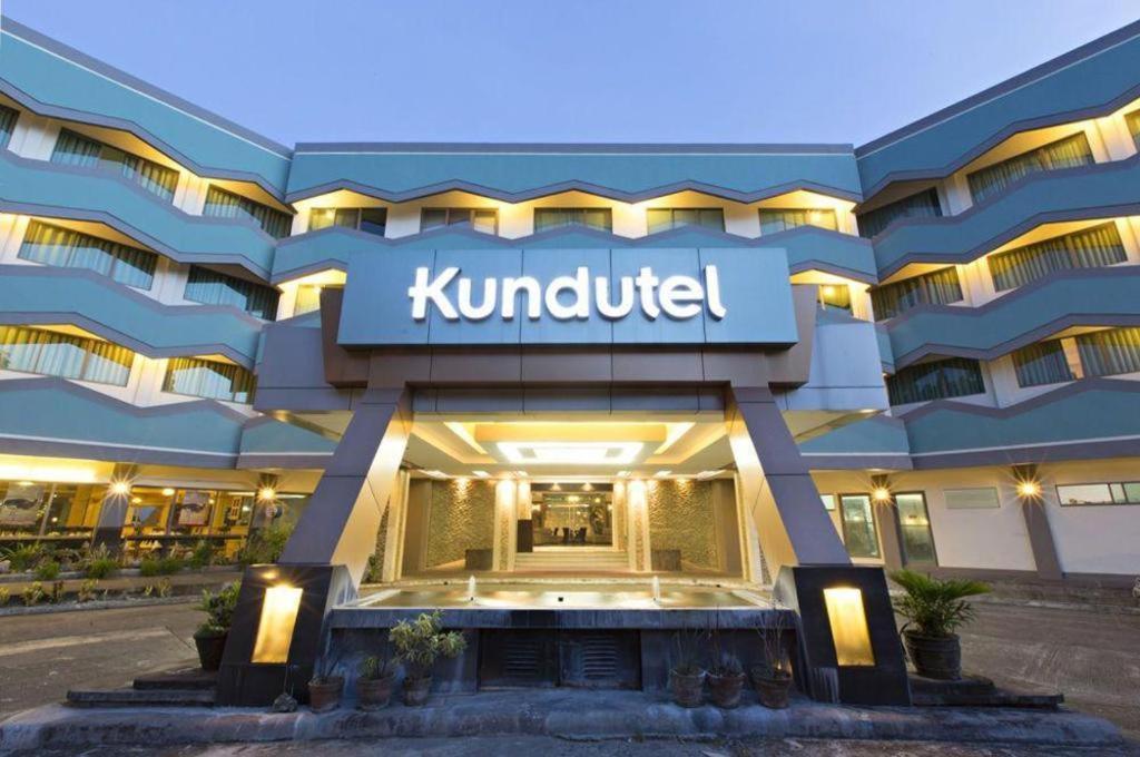 Hotel Goldenfield Kundutel Bacolod Exterior foto