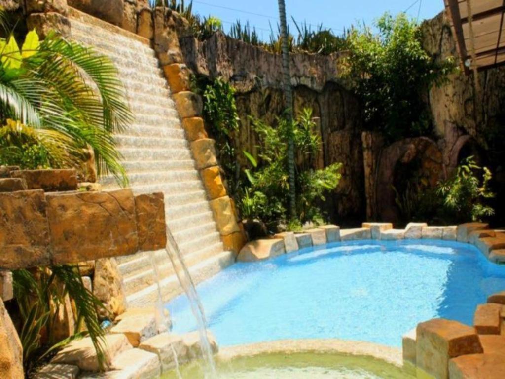 Hotel Goldenfield Kundutel Bacolod Exterior foto