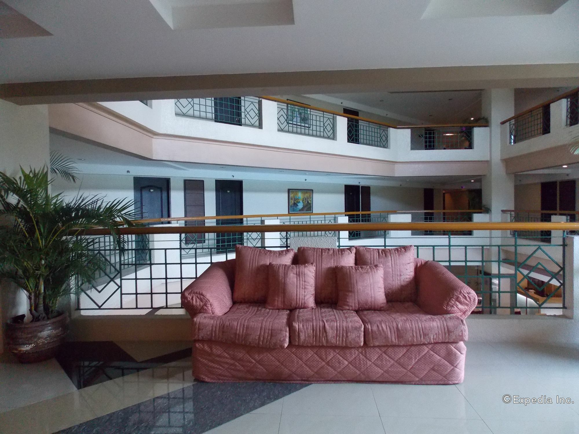 Hotel Goldenfield Kundutel Bacolod Exterior foto